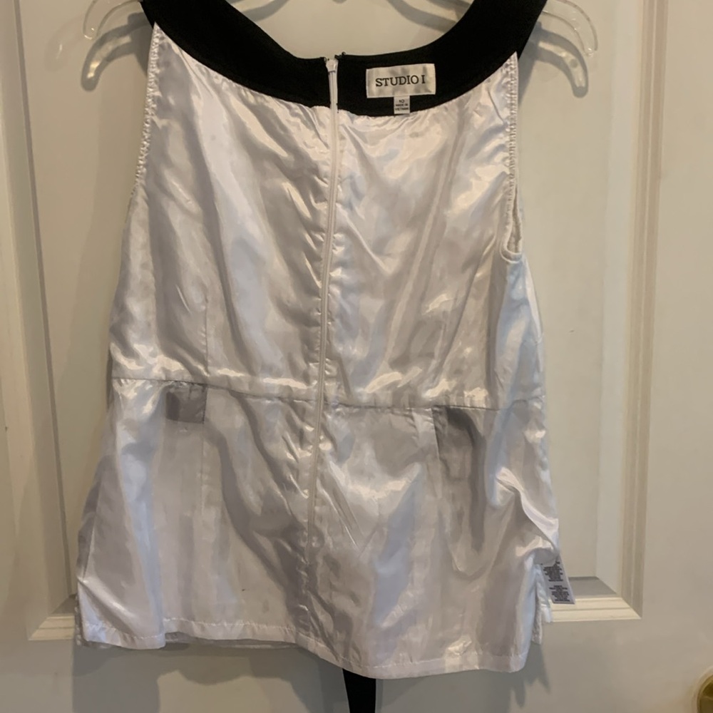 Two piece Set - Picture 7 of 7